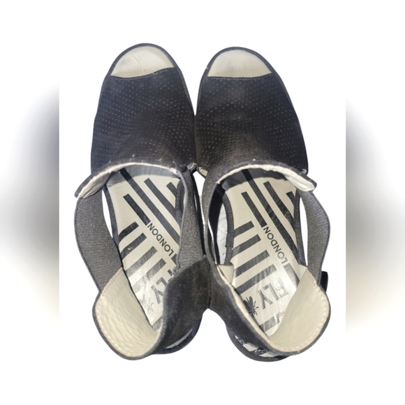 Fly London Biga Wedge Women's Suede Black Peep-Toe Sandals Sz 10 EU 41 - Picture 5 of 9
